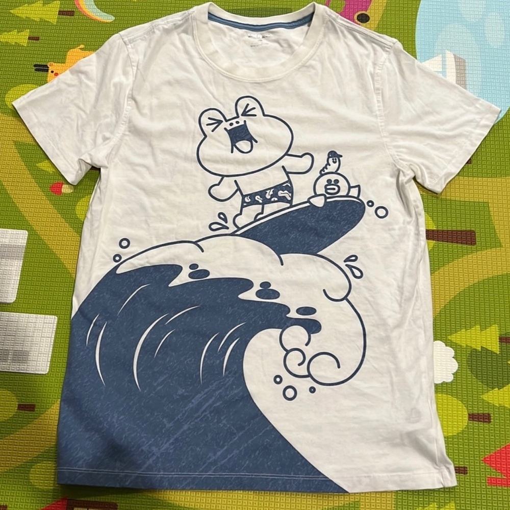 Line Friend white tee